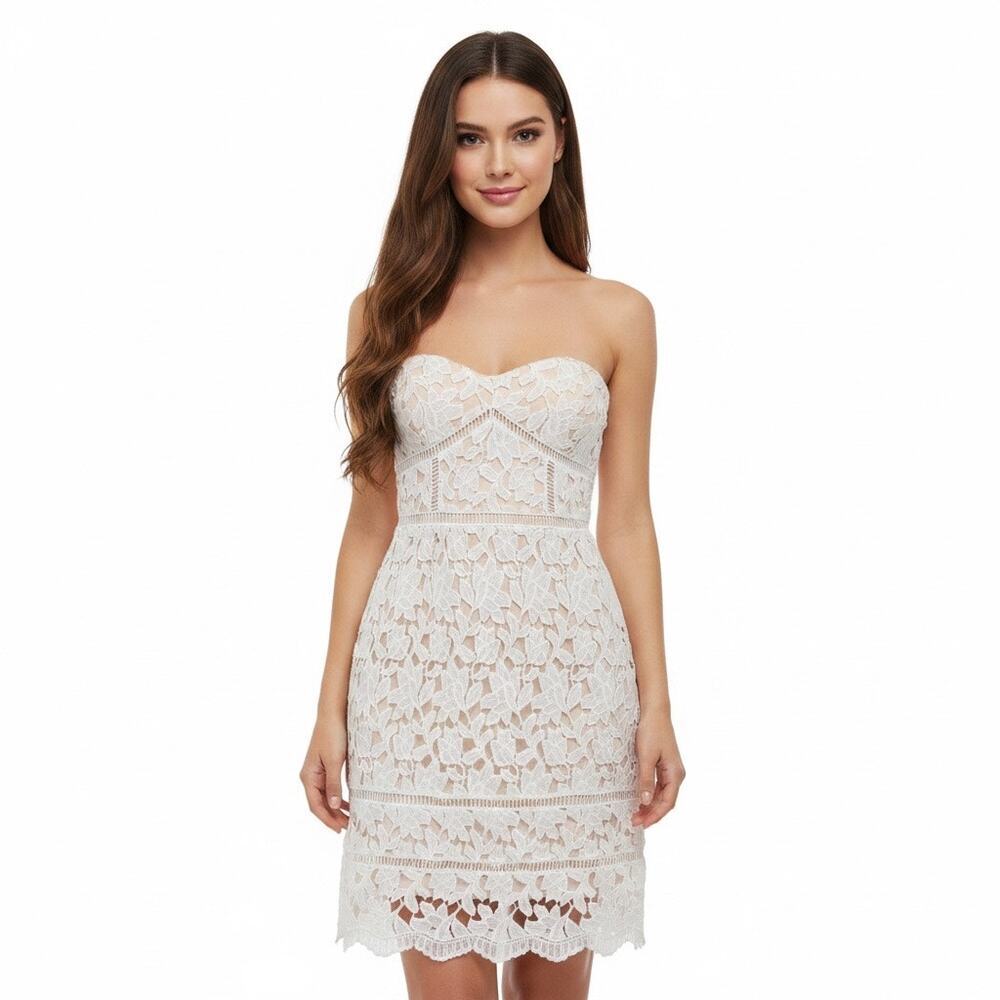 Lulus White Floral Crochet Lace Strapless Mini Dress XS Nude Lined Bridal A Line